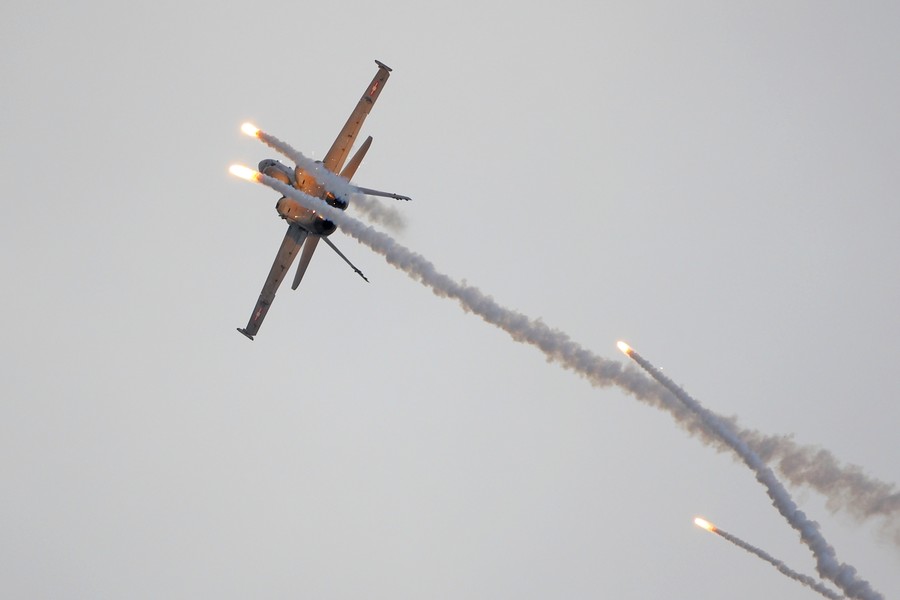 F%2FA-18%20Hornet