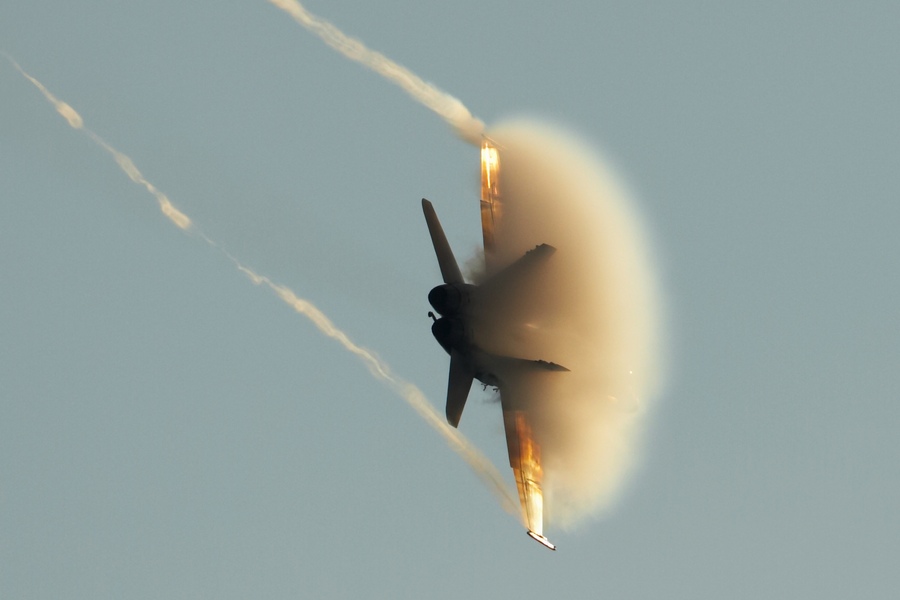 F%2FA-18%20Hornet