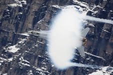 F%2FA-18%20Hornet